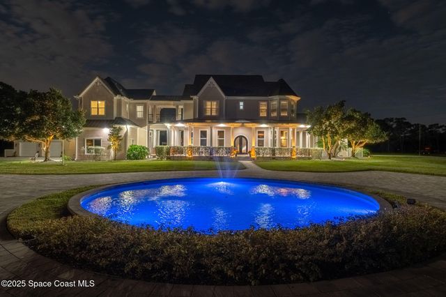 4236 Hield Road NW, Palm Bay, FL 32907