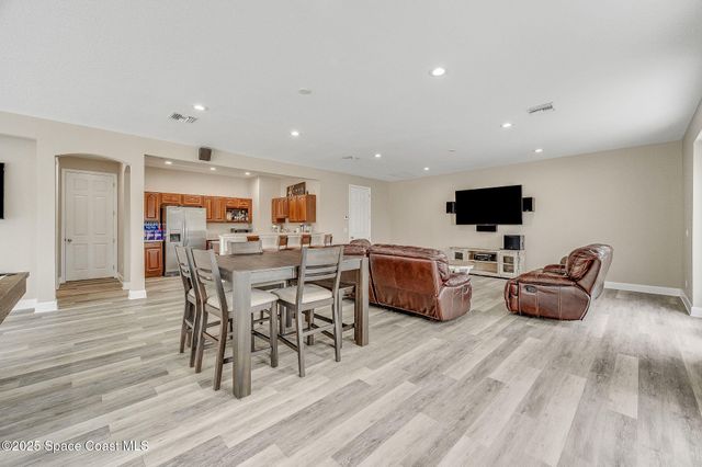 4236 Hield Road NW, Palm Bay, FL 32907