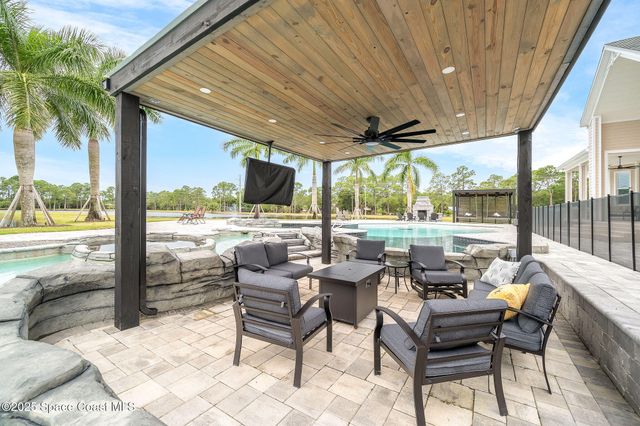 4236 Hield Road NW, Palm Bay, FL 32907