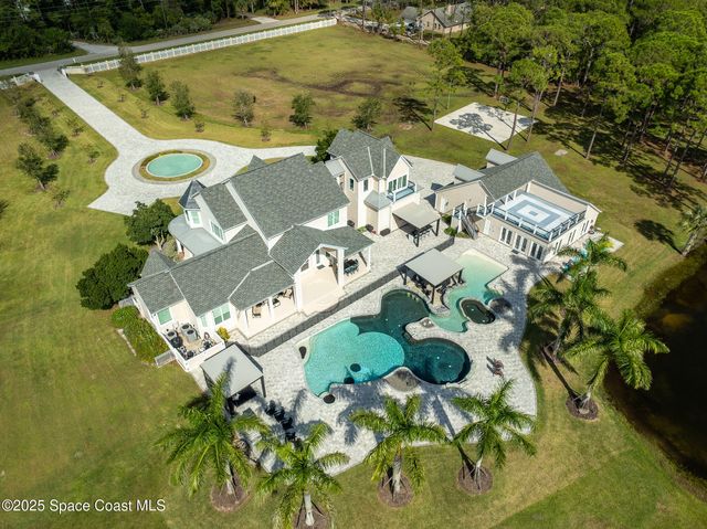 4236 Hield Road NW, Palm Bay, FL 32907