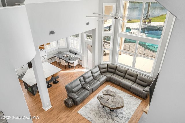 4236 Hield Road NW, Palm Bay, FL 32907