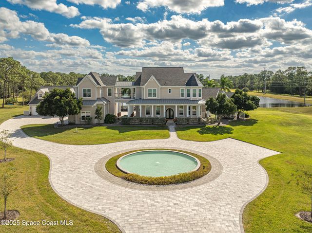 4236 Hield Road NW, Palm Bay, FL 32907