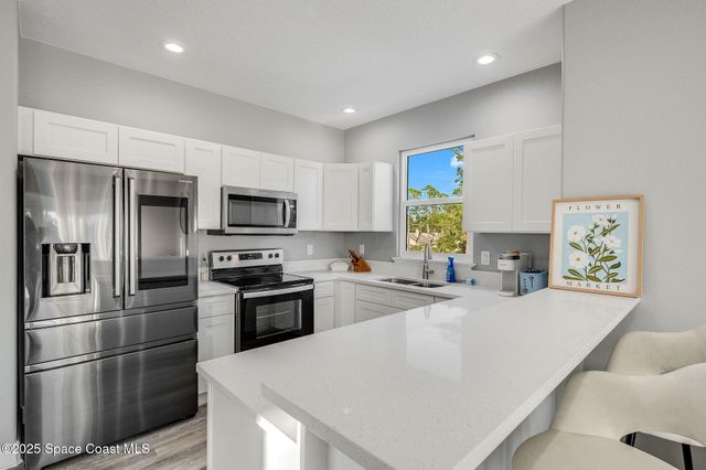 4236 Hield Road NW, Palm Bay, FL 32907