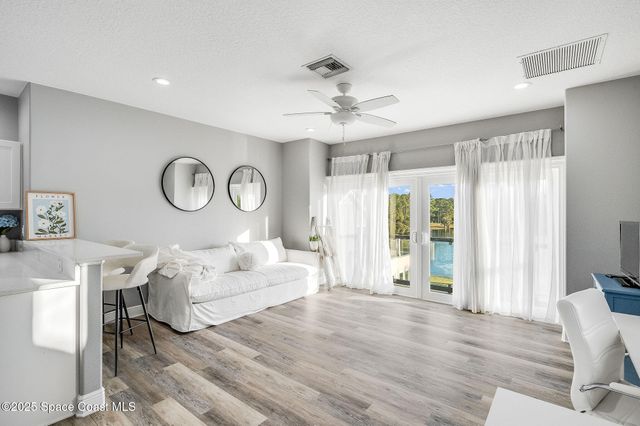 4236 Hield Road NW, Palm Bay, FL 32907