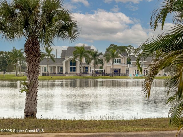 4236 Hield Road NW, Palm Bay, FL 32907