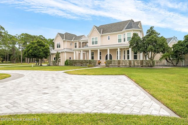 4236 Hield Road NW, Palm Bay, FL 32907