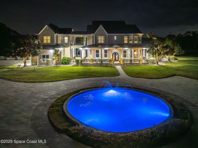 4236 Hield Road NW, Palm Bay, FL 32907