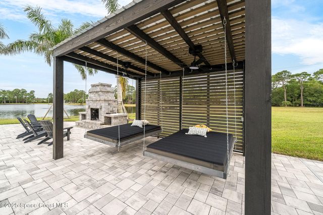 4236 Hield Road NW, Palm Bay, FL 32907