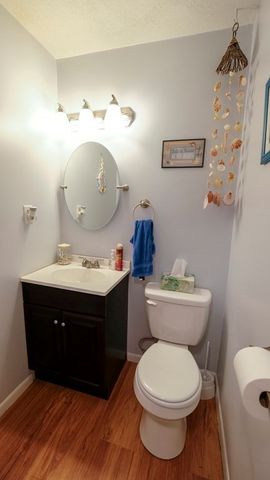 183 Farrwood Dr 183, Haverhill, MA 01835