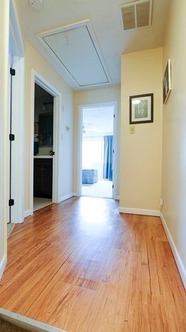 183 Farrwood Dr 183, Haverhill, MA 01835