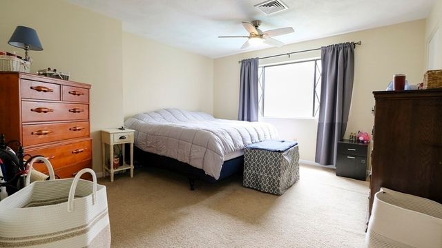 183 Farrwood Dr 183, Haverhill, MA 01835