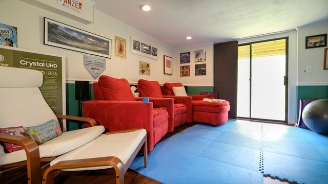 183 Farrwood Dr 183, Haverhill, MA 01835