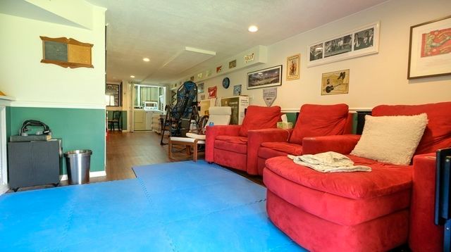 183 Farrwood Dr 183, Haverhill, MA 01835