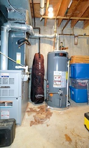 183 Farrwood Dr 183, Haverhill, MA 01835