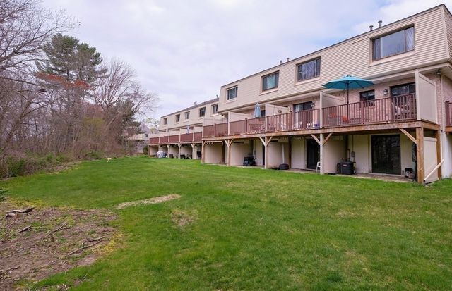 183 Farrwood Dr 183, Haverhill, MA 01835