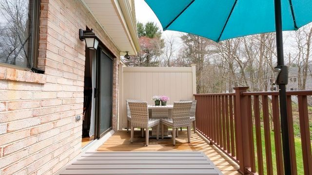 183 Farrwood Dr 183, Haverhill, MA 01835