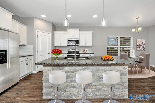 10301 Drymen Street SW, Huntsville, AL 35803