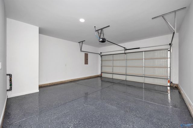 10301 Drymen Street SW, Huntsville, AL 35803