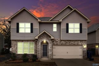 10301 Drymen Street SW, Huntsville, AL 35803