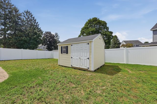 173 Bedford Rd B, Woburn, MA 01801