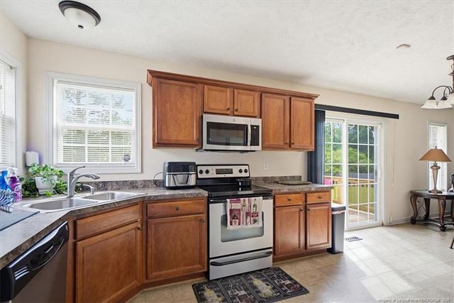 332 Wood Valley Lane, Raeford, NC 28376