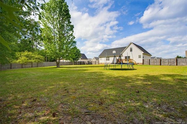 332 Wood Valley Lane, Raeford, NC 28376