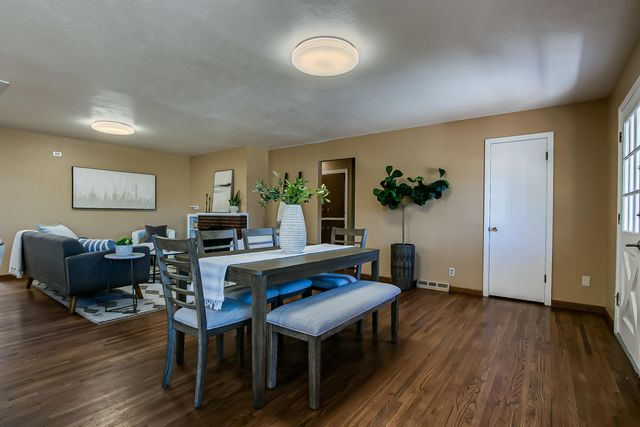 5917 Natalie Avenue NE, Albuquerque, NM 87110