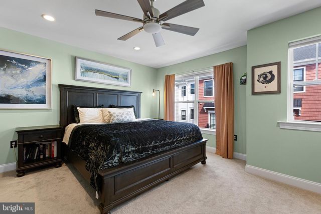 313 CHESTNUT ST, Collegeville, PA 19426