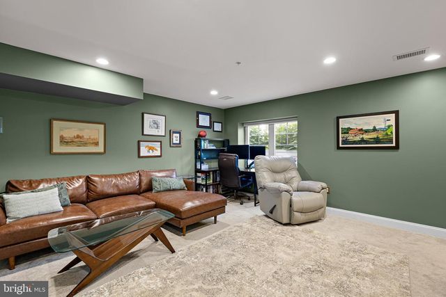 313 CHESTNUT ST, Collegeville, PA 19426