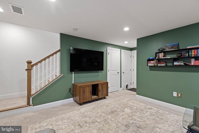 313 CHESTNUT ST, Collegeville, PA 19426