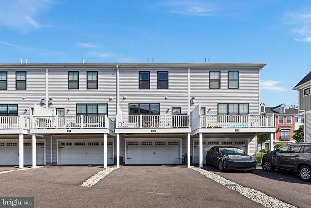 313 CHESTNUT ST, Collegeville, PA 19426