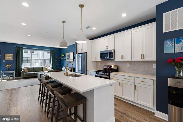 313 CHESTNUT ST, Collegeville, PA 19426
