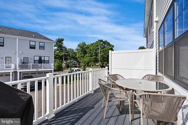 313 CHESTNUT ST, Collegeville, PA 19426