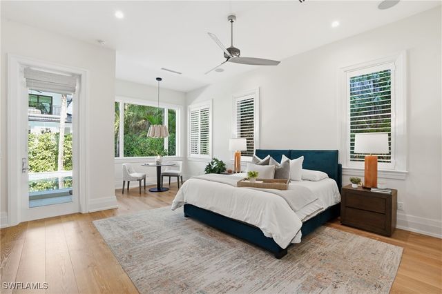 185 North Lake DR, Naples, FL 34102