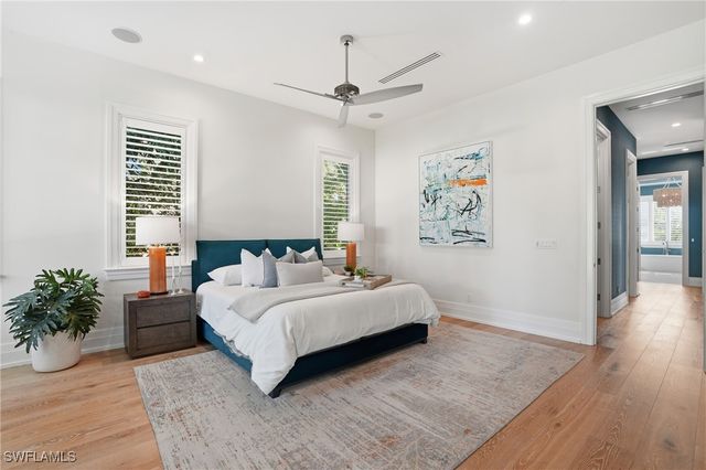 185 North Lake DR, Naples, FL 34102