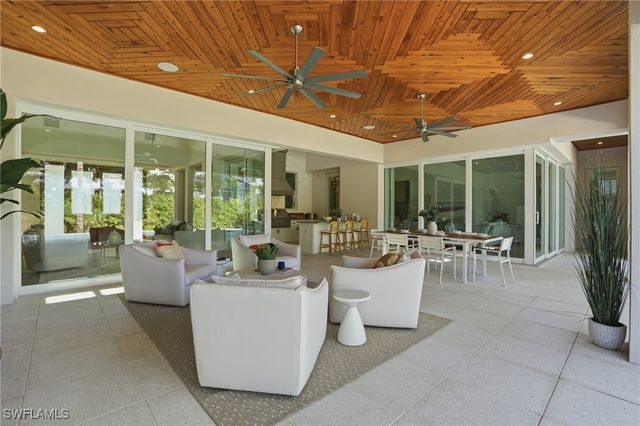 185 North Lake DR, Naples, FL 34102