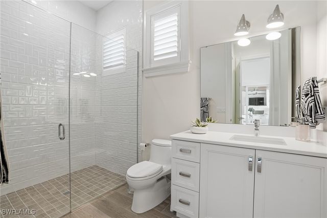 185 North Lake DR, Naples, FL 34102