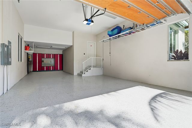 185 North Lake DR, Naples, FL 34102