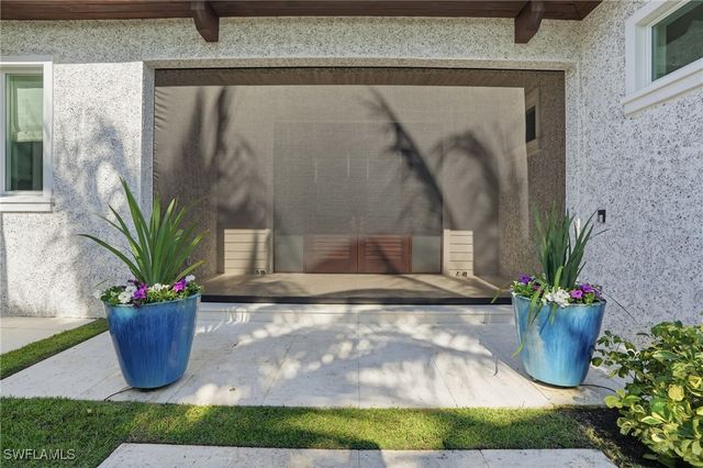 185 North Lake DR, Naples, FL 34102