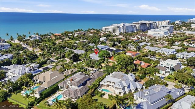 185 North Lake DR, Naples, FL 34102