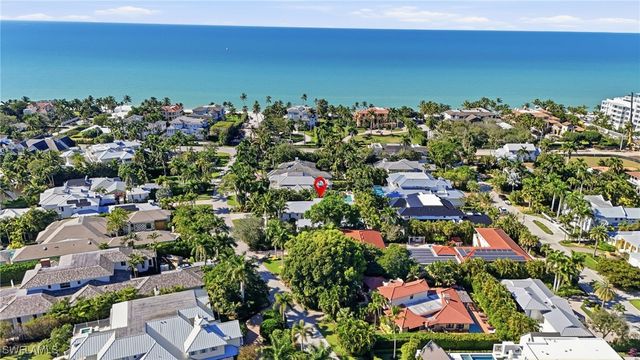 185 North Lake DR, Naples, FL 34102