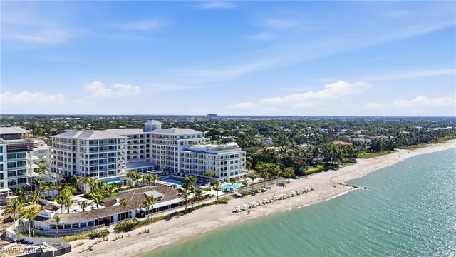 185 North Lake DR, Naples, FL 34102