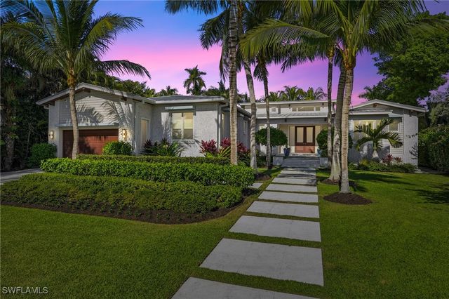 185 North Lake DR, Naples, FL 34102