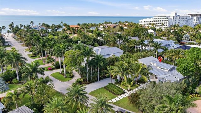 185 North Lake DR, Naples, FL 34102