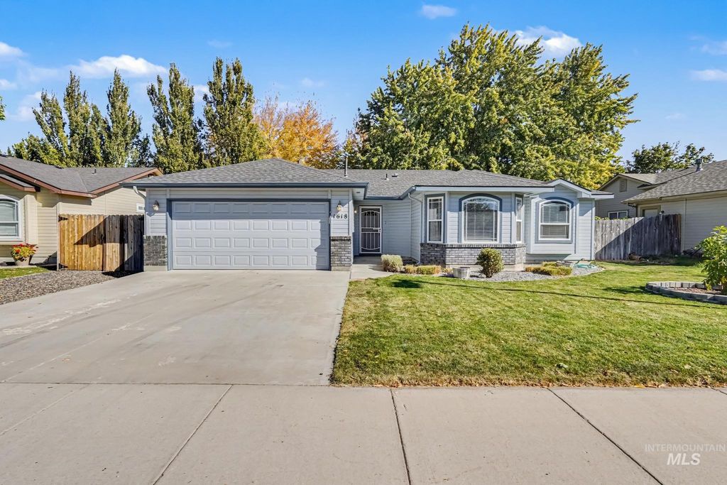 1618 N Kolnes Ave, Kuna, ID 83634 photo 2