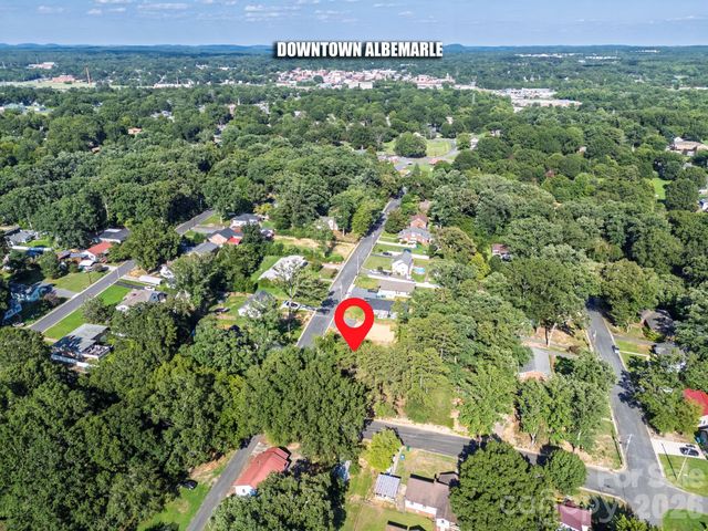 1659 maple Avenue, Albemarle, NC 28001