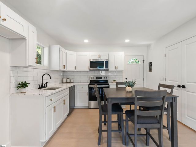 323 Crosby Circle, Greenville, SC 29605