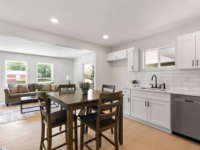 323 Crosby Circle, Greenville, SC 29605