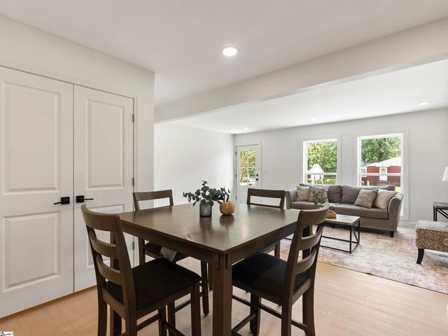 323 Crosby Circle, Greenville, SC 29605