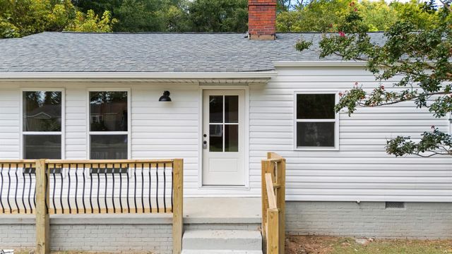 323 Crosby Circle, Greenville, SC 29605